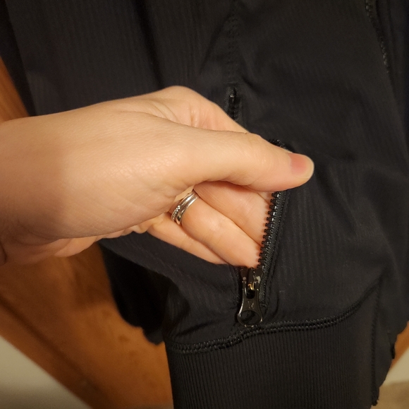 Lululemon zip up hooded jacket 12 women's - Picture 7 of 10